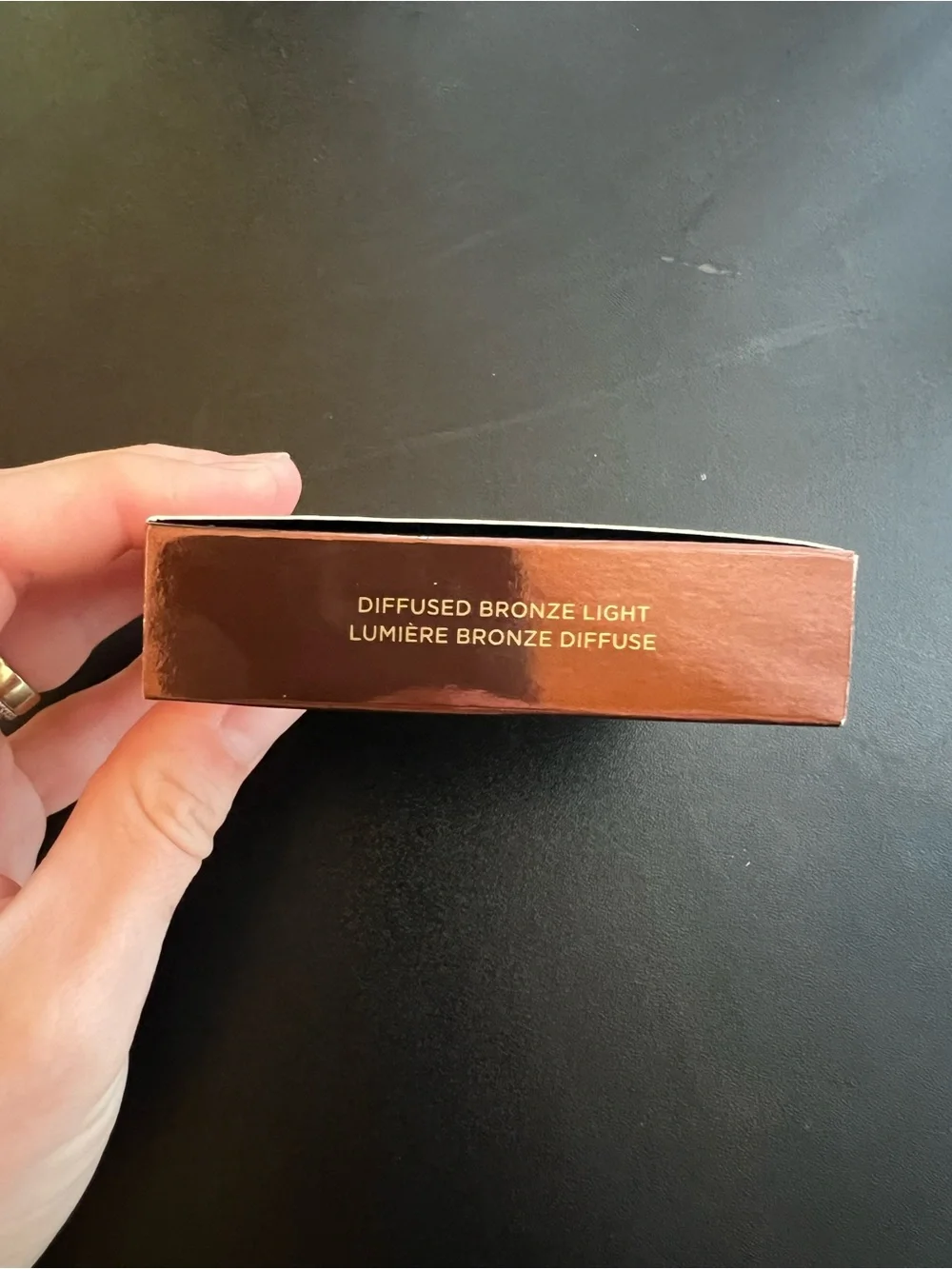 HOURGLASS Ambient Lighting Bronzer - Diffused Bronze Light